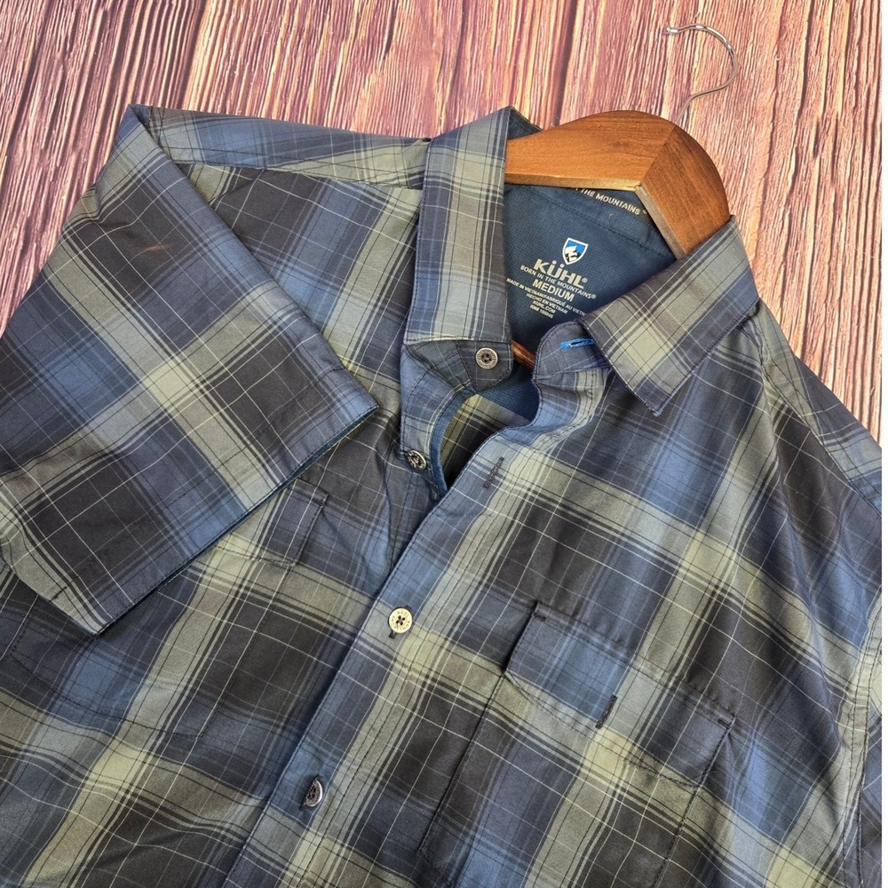 KUHL Plaid Shirt Mens Medium Blue Grey Short Sleeve Button Down Technical Hiking